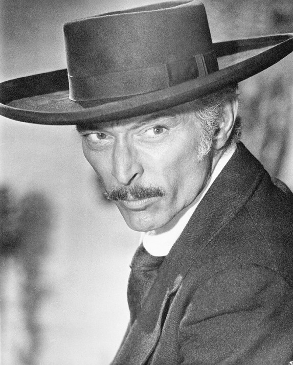 Oro sangriento - Promoción - Lee Van Cleef