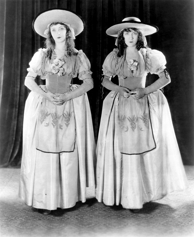Zwei Waisen im Sturm - Werbefoto - Lillian Gish, Dorothy Gish