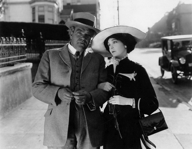 Les Rapaces - Film - Gibson Gowland, Zasu Pitts