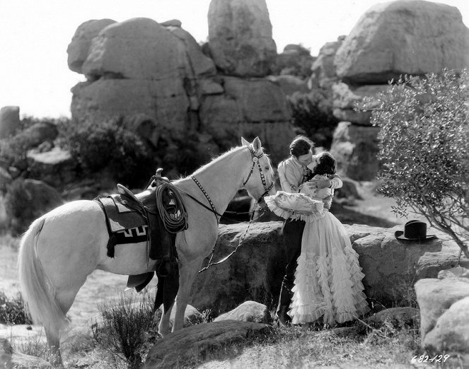 Under the Tonto Rim - Filmfotók - Richard Arlen, Mary Brian