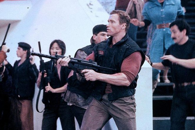 A menekülő ember - Filmfotók - Arnold Schwarzenegger