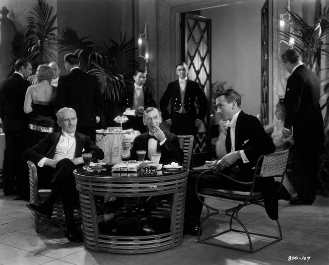 Love Among the Millionaires - Filmfotos - Claude King, Charles Sellon