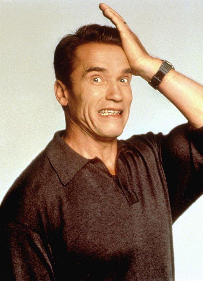 Hull a pelyhes - Promóció fotók - Arnold Schwarzenegger