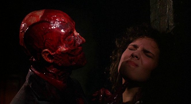 Hellraiser (Los que traen el infierno) - De la película - Ashley Laurence