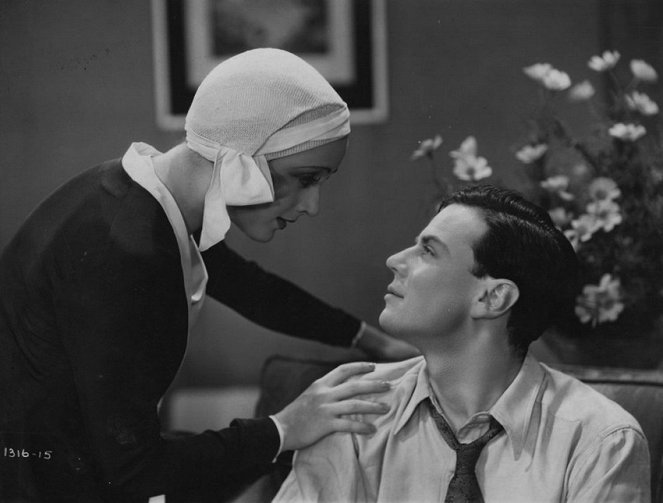 Up Pops the Devil - Z filmu - Carole Lombard, Norman Foster