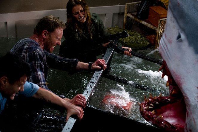 Sharknado - Tubarão Assassino - Do filme - Jaason Simmons, Ian Ziering, Cassandra Scerbo