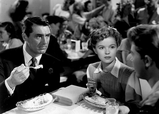 The Bachelor and the Bobby-Soxer - De la película - Cary Grant, Shirley Temple