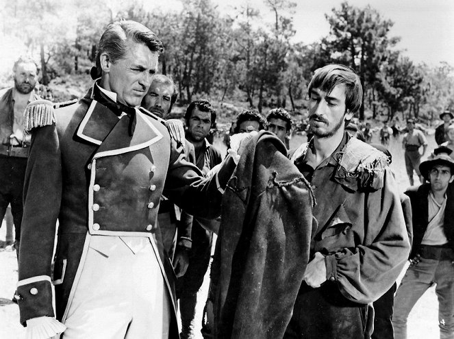 Ylpeys ja intohimo - Kuvat elokuvasta - Cary Grant