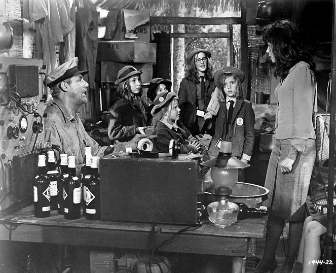 Iso susi kutsuu - Kuvat elokuvasta - Cary Grant, Leslie Caron