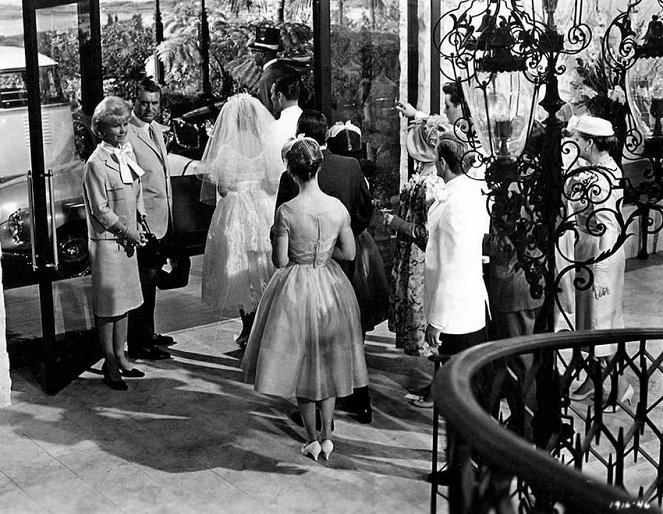 Egy kis ravaszság - Filmfotók - Doris Day, Cary Grant