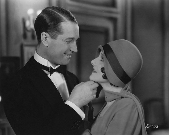 Laulaja kadulta - Kuvat elokuvasta - Maurice Chevalier, Sylvia Beecher