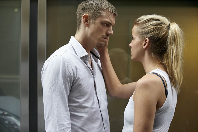 Easy Money II - Photos - Joel Kinnaman, Lisa Henni