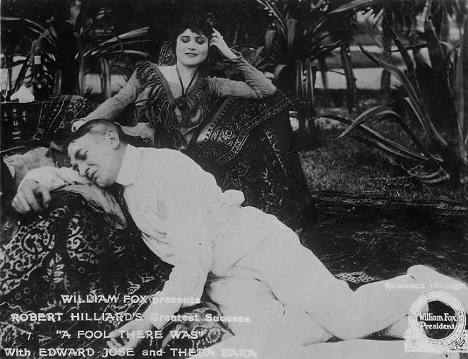 A Fool There Was - Fotocromos - Theda Bara