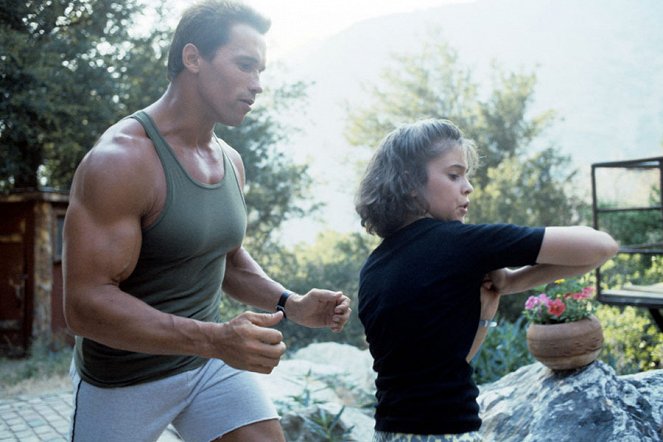 Kommandó - Filmfotók - Arnold Schwarzenegger, Alyssa Milano