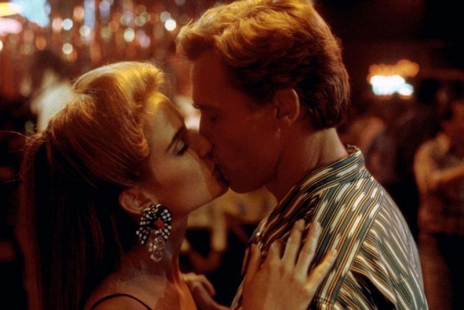 Los gemelos golpean dos veces - De la película - Kelly Preston, Arnold Schwarzenegger