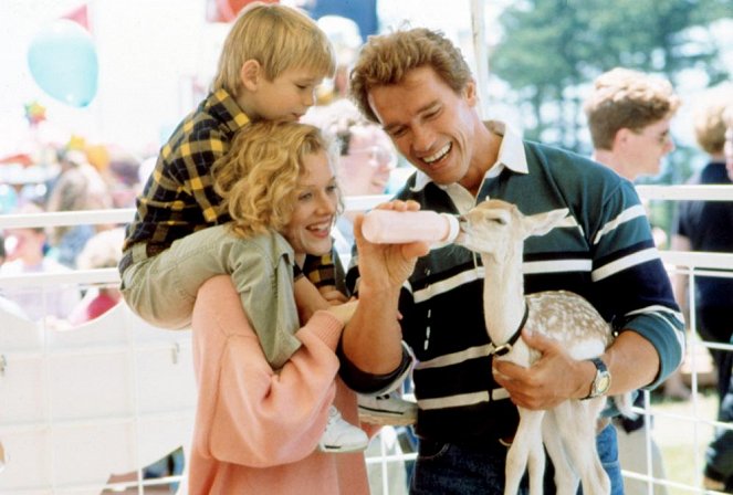 Lastentarhan kyttä - Kuvat elokuvasta - Penelope Ann Miller, Arnold Schwarzenegger