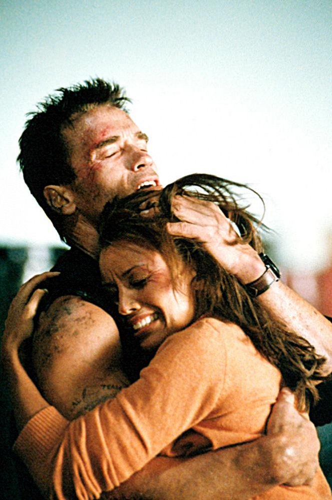 Eraser - suojelija - Kuvat elokuvasta - Arnold Schwarzenegger, Vanessa Williams