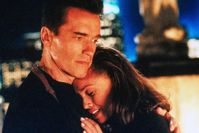 Eraser - Filmfotos - Arnold Schwarzenegger, Vanessa Williams