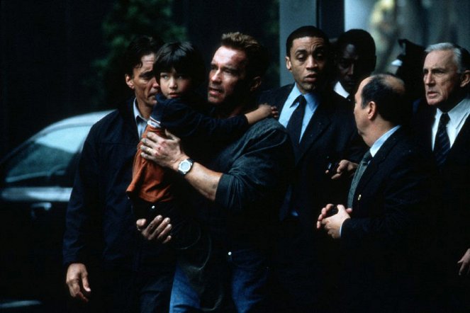 Collateral Damage - Zeit der Vergeltung - Filmfotos - Arnold Schwarzenegger