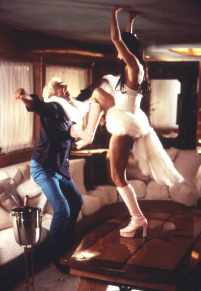 Striptýz - Z filmu - Burt Reynolds, Demi Moore