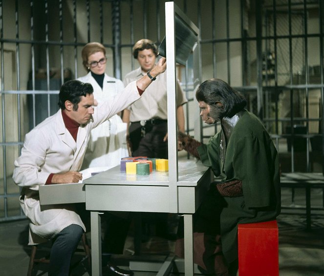 Escape from the Planet of the Apes - Photos - Bradford Dillman, Natalie Trundy, Kim Hunter