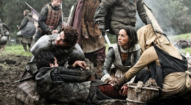 Game of Thrones - Season 2 - Garden of Bones - Photos - Richard Madden, Oona Chaplin