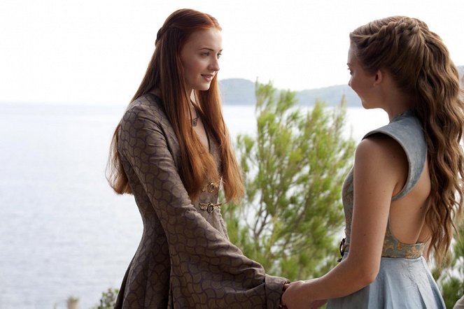 Game of Thrones - Voici que son tour de garde est fini - Film - Sophie Turner, Natalie Dormer