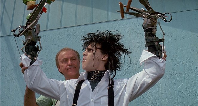 Edward mit den Scherenhänden - Filmfotos - Alan Arkin, Johnny Depp