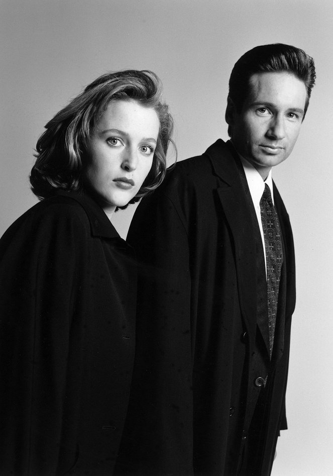 The X-Files - Season 5 - Promo - Gillian Anderson, David Duchovny
