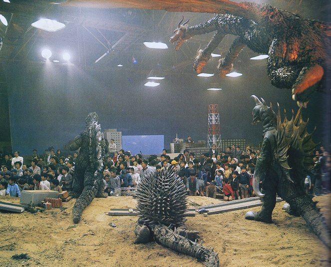 Čikjú kógeki meirei: Godzilla tai Gigan - De filmagens