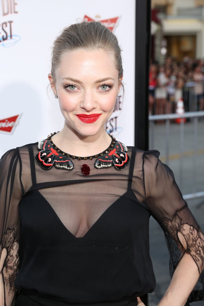 A Million Ways to Die in the West - Events - Amanda Seyfried