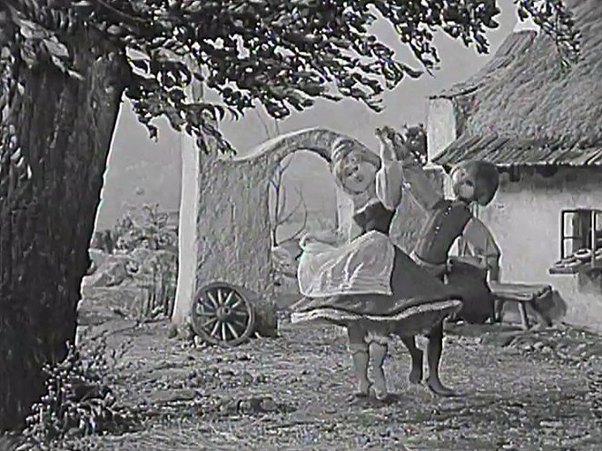 O komínku zedníky laškovně nakřivo postaveném - Filmfotók