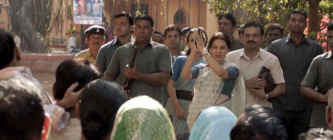 Gulaab Gang - De la película - Juhi Chawla