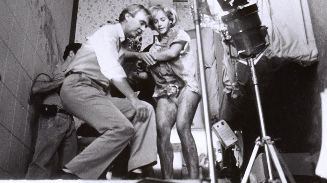 A Nightmare on Elm Street - Making of - Wes Craven, Amanda Wyss