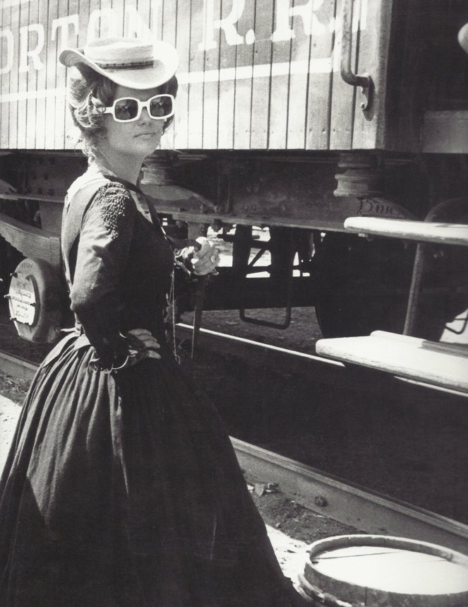 Once Upon a Time in the West - Making of - Claudia Cardinale