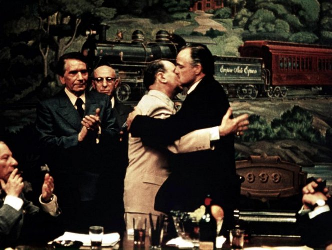 A Keresztapa I. - Filmfotók - Richard Conte, Marlon Brando
