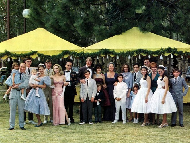 A Keresztapa II. - Promóció fotók - Robert Duvall, Marianna Hill, John Cazale, Troy Donahue, Talia Shire, Diane Keaton, Al Pacino