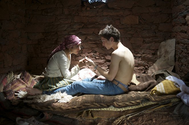 Exit Marrakech - Filmfotók - Hafsia Herzi, Samuel Schneider