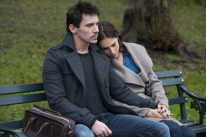 Another Me - Filmfotók - Jonathan Rhys Meyers, Claire Forlani