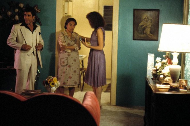 Scarface – arpinaama - Kuvat elokuvasta - Al Pacino, Miriam Colon