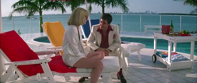 A sebhelyesarcú - Filmfotók - Michelle Pfeiffer, Al Pacino