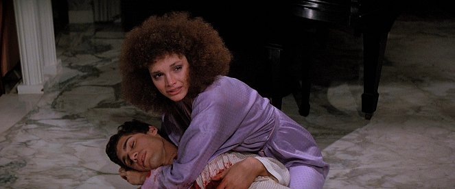 Człowiek z blizną - Z filmu - Steven Bauer, Mary Elizabeth Mastrantonio