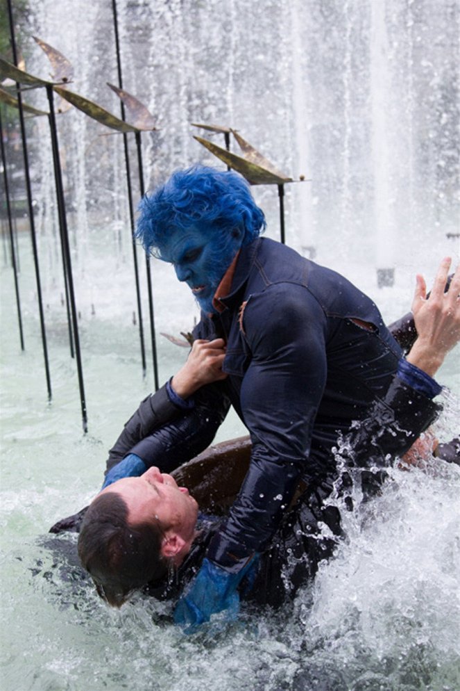 X-Men: Az eljövendő múlt napjai - Filmfotók - Michael Fassbender, Nicholas Hoult