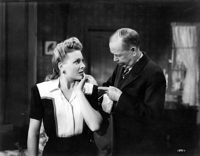 Son of Dracula - Z filmu - Evelyn Ankers, Frank Craven