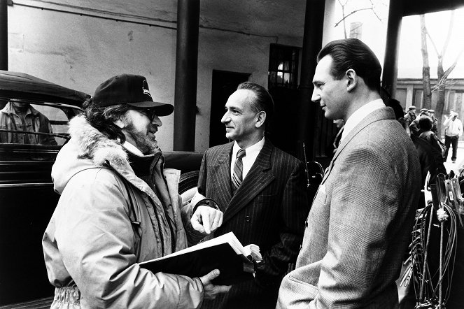 Schindlerův seznam - Z natáčení - Steven Spielberg, Ben Kingsley, Liam Neeson