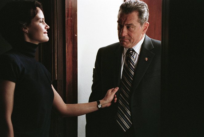 Asesinato justo - De la película - Carla Gugino, Robert De Niro