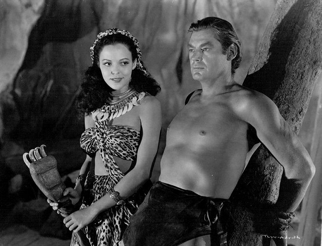Tarzan and the Leopard Woman - Filmfotók - Acquanetta, Johnny Weissmuller