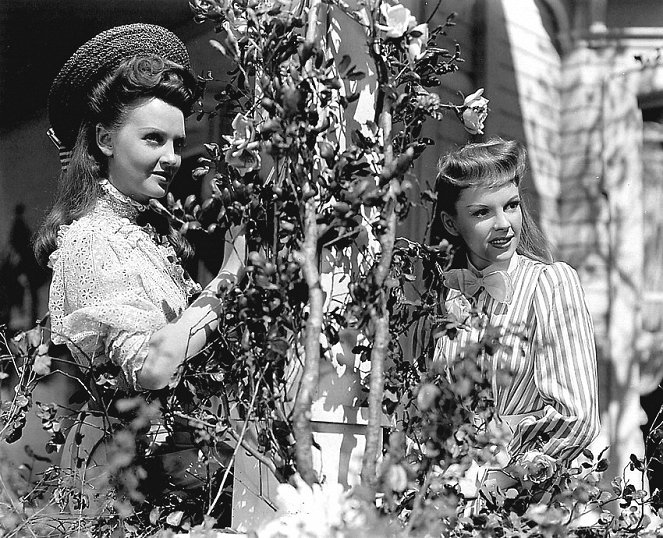 Tyttö ja kosija - Kuvat elokuvasta - Lucille Bremer, Judy Garland