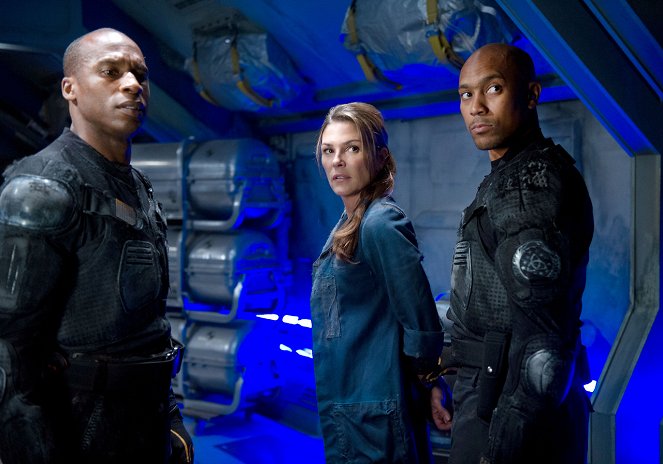 The 100 - Murphy's Law - Photos - Reese Alexander, Paige Turco