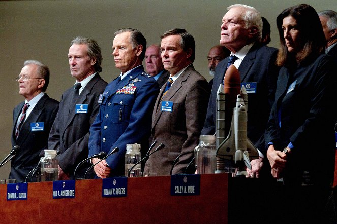 The Challenger Disaster - Photos - William Hurt, Bruce Greenwood, Brian Dennehy, Eve Best